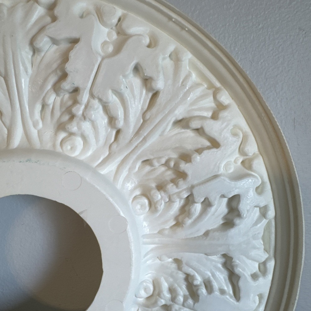 15.50" Ceiling Medallion Round Molded Plastic Vintage - Picture 10 of 15